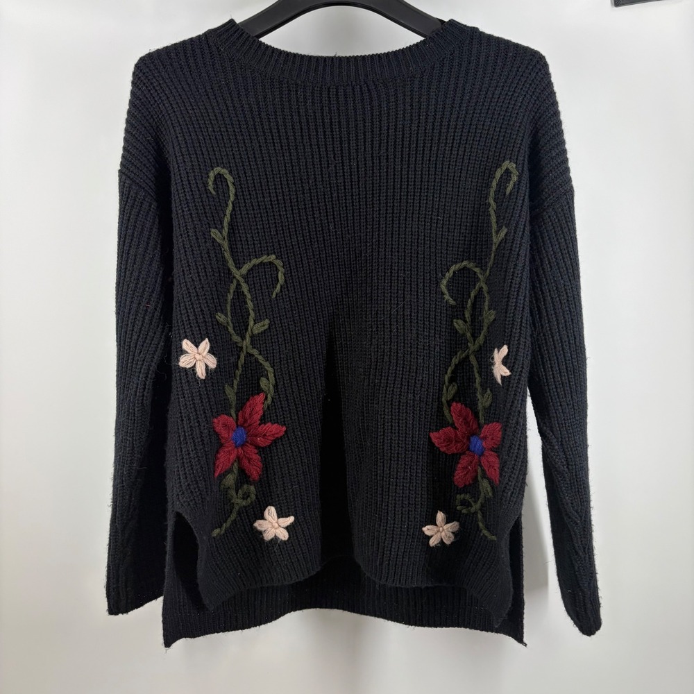 Black Ribbed Embroidered Flower Knit Pullover Sweater Fairycore Cottagecore